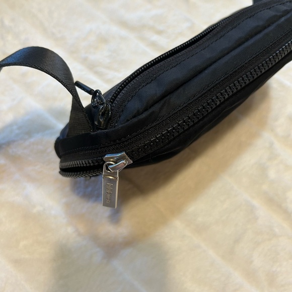 Lululemon belt bag - Picture 4 of 4